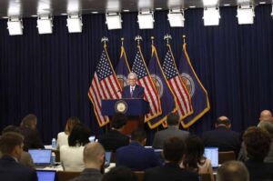 GettyImages-2157341509-56a91328a6284142b88642a496026b0d Stock market today stocks end mixed after fomc minutes
